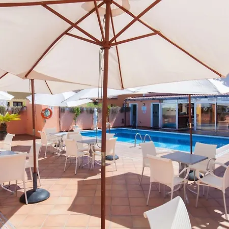Doble Sin Cocina, Cerca De Playa Jardin Con Piscina Y Wifi En Puerto De La Cruz アパート プエルト・デ・ラ・クルス