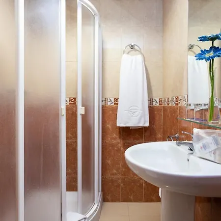 Doble Sin Cocina, Cerca De Playa Jardin Con Piscina Y Wifi En Puerto De La Cruz アパート *